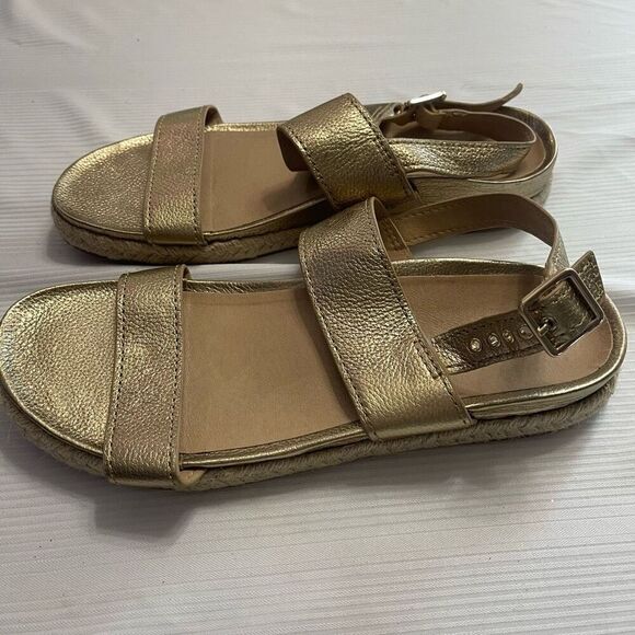 Vionic Gold Strappy Leather Sandals Size 11 - Picture 1 of 9